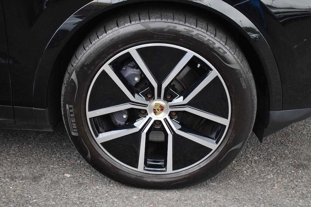 Porsche Cayenne view 101
