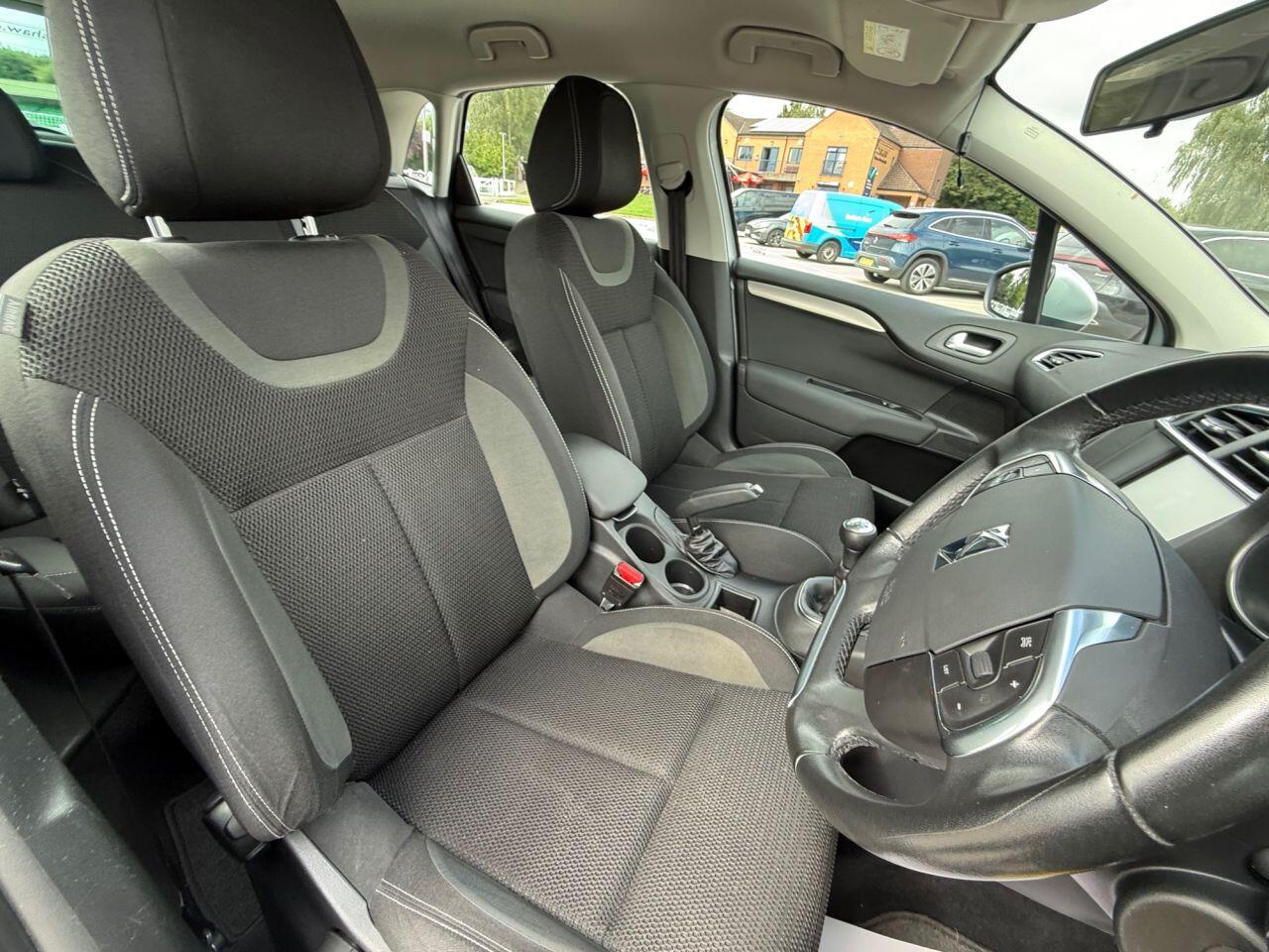 Citroen C4 view 52