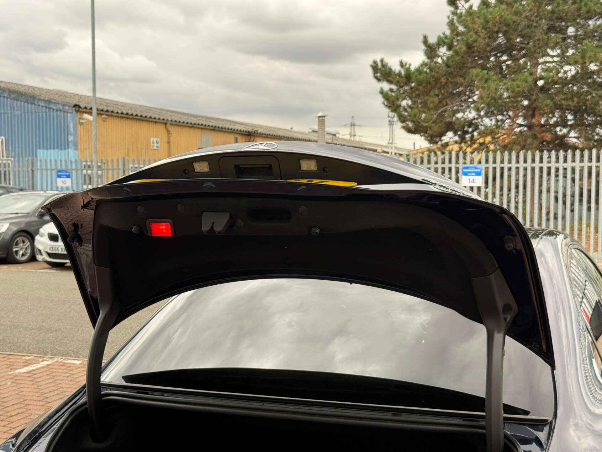 Mercedes-Benz Cla view 32