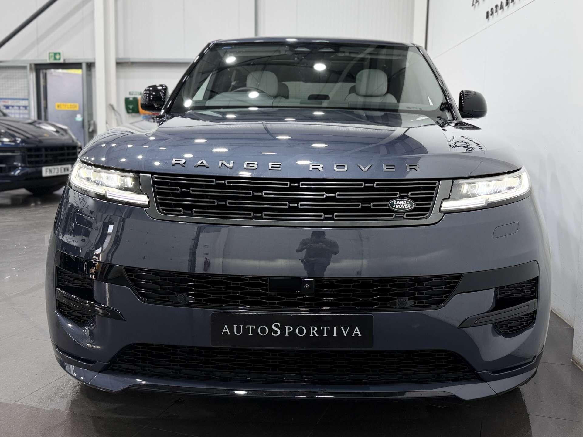 Land Rover Range Rover Sport view 6