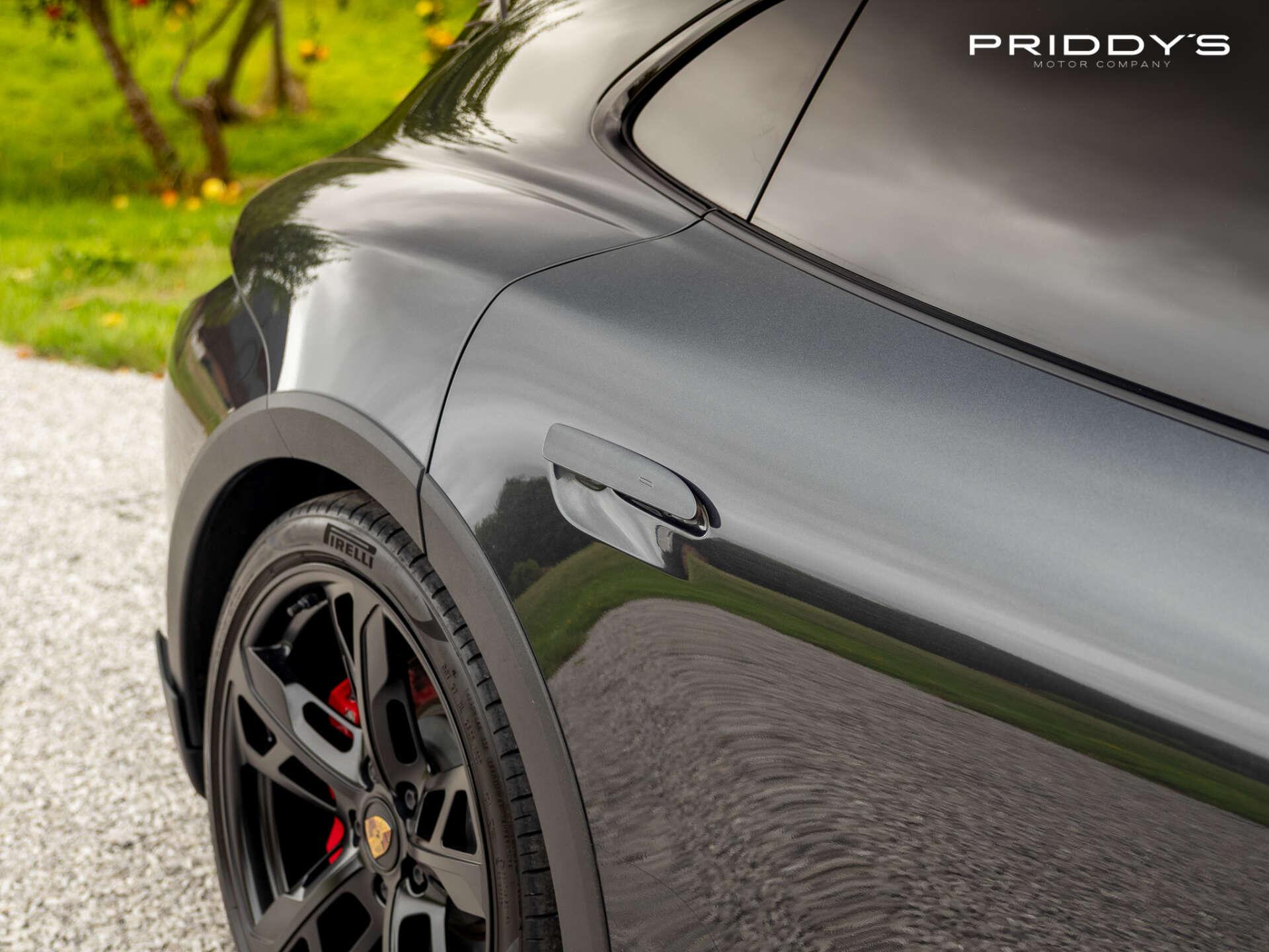 Porsche Taycan view 77