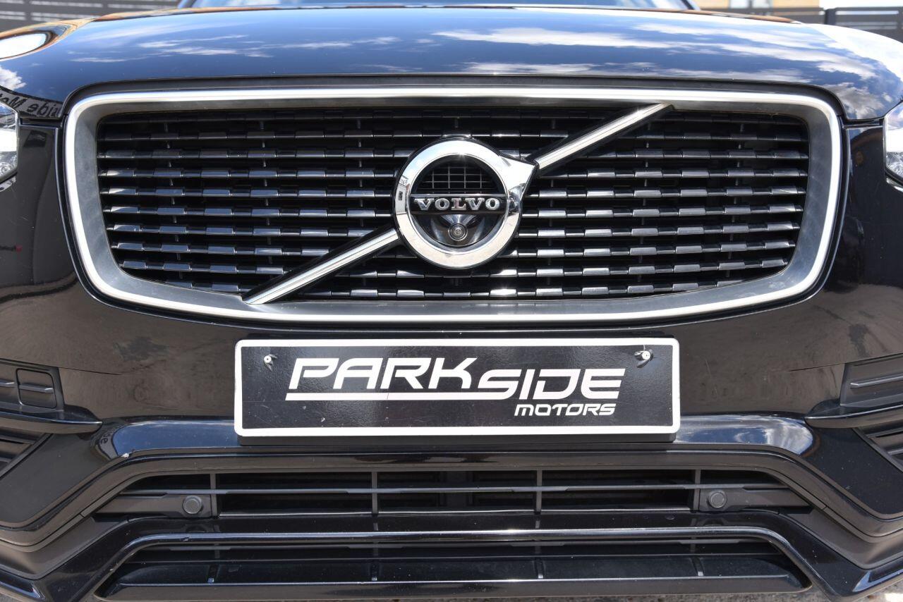 Volvo XC90 view 12