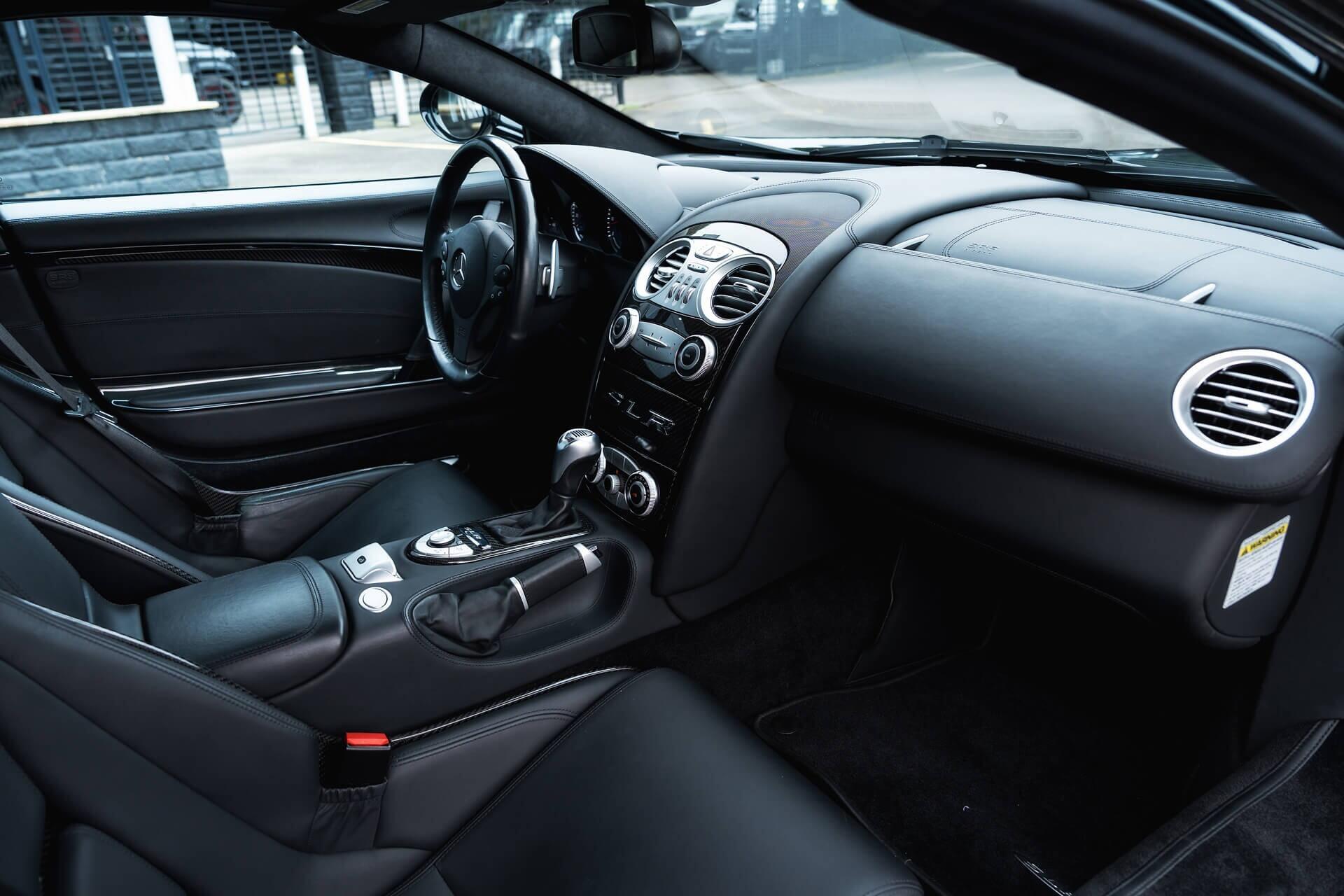 Mercedes-Benz SLR view 6