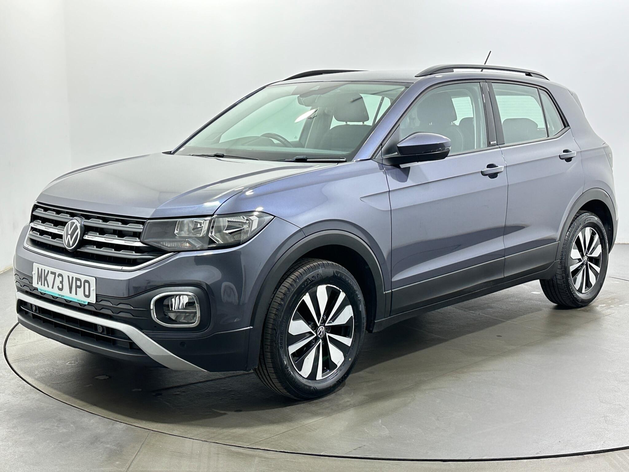 Volkswagen T-Cross view 4