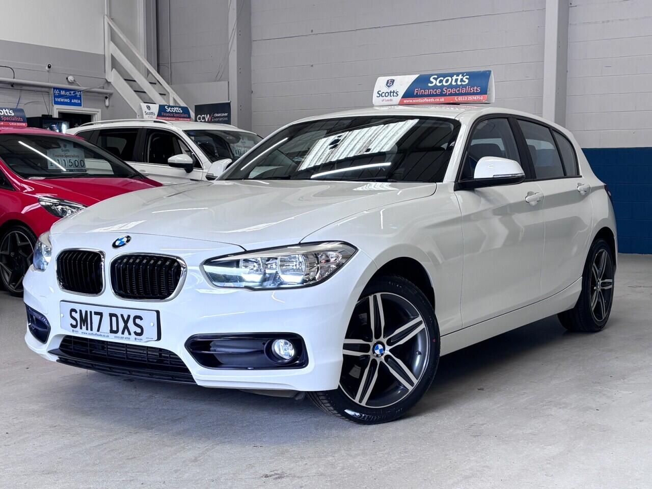 BMW 1 Series view 3