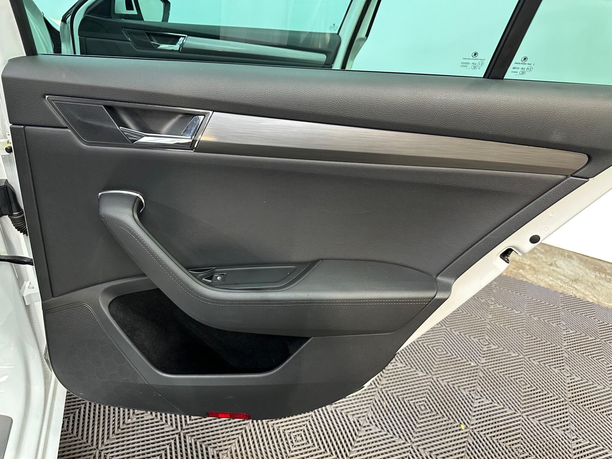 Skoda Superb view 46