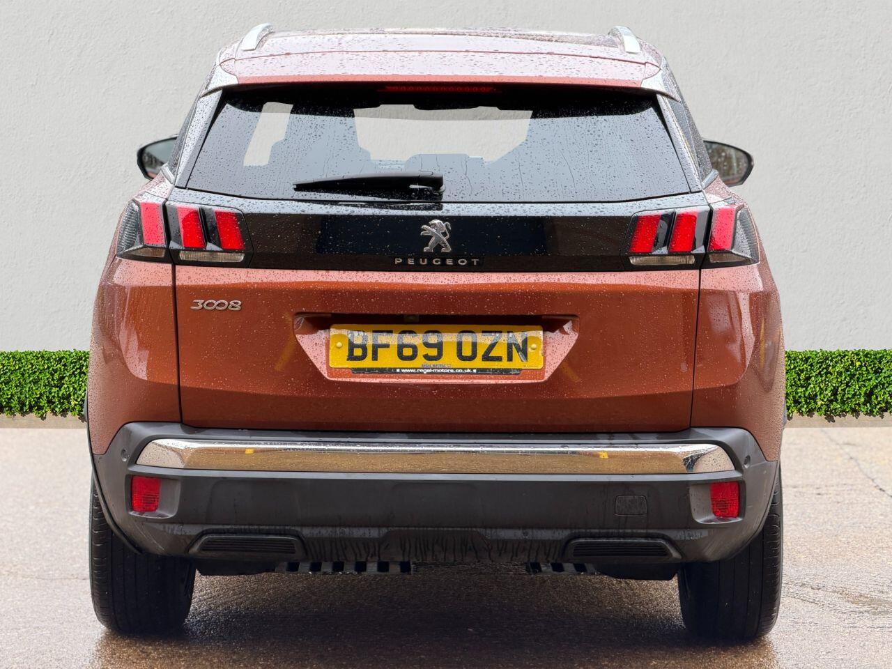 Peugeot 3008 view 6