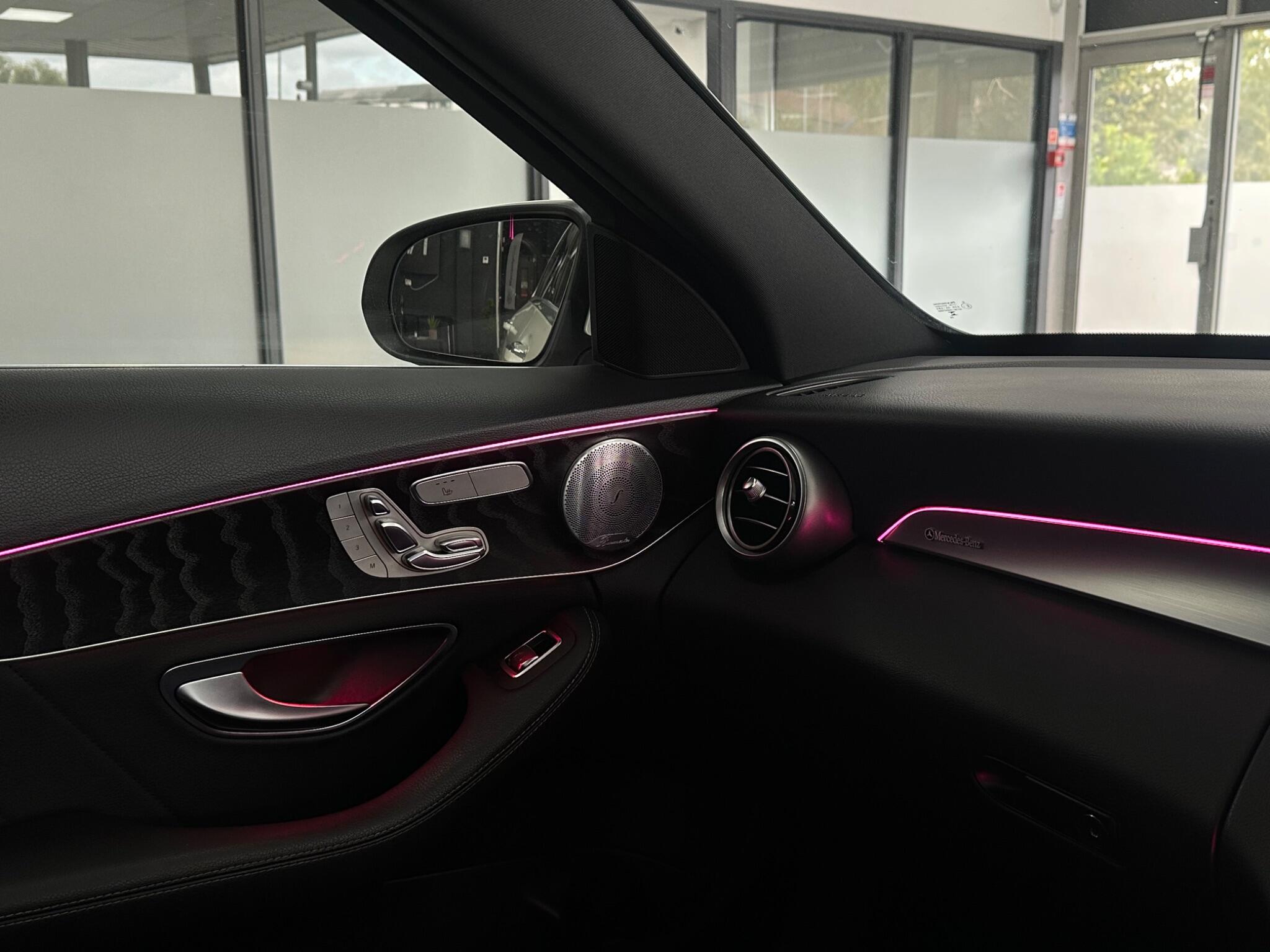 Mercedes-Benz C Class view 32