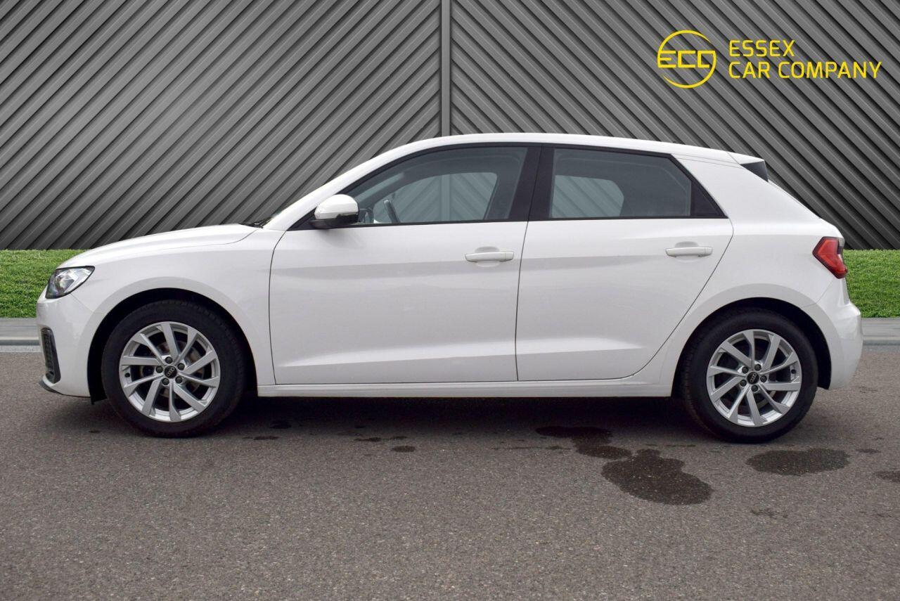 Audi A1 view 13
