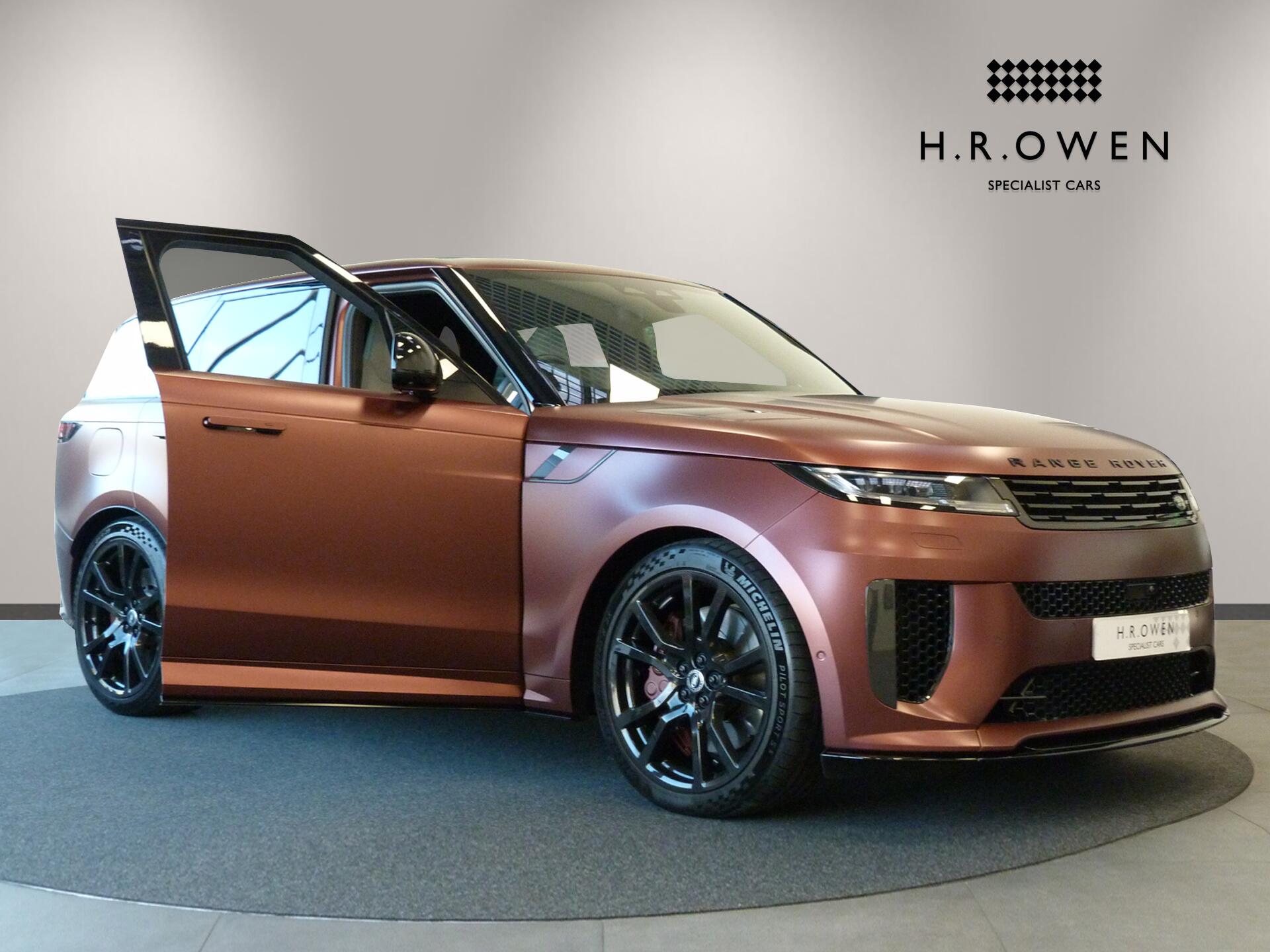 Land Rover Range Rover Sport view 12
