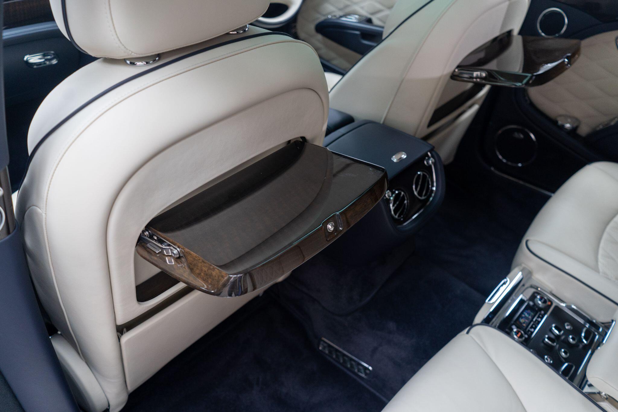 Bentley Mulsanne view 23