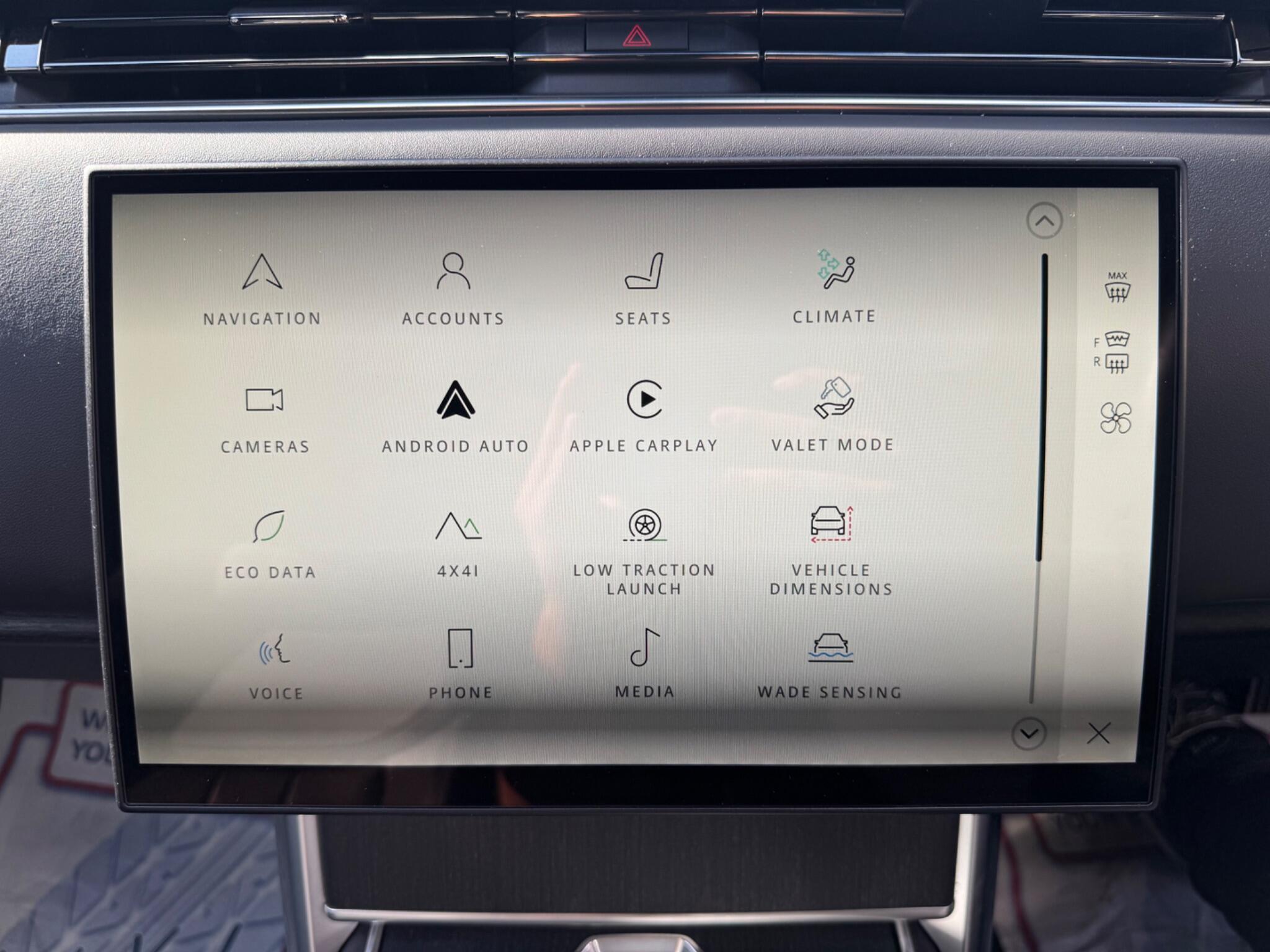 Land Rover Range Rover view 44