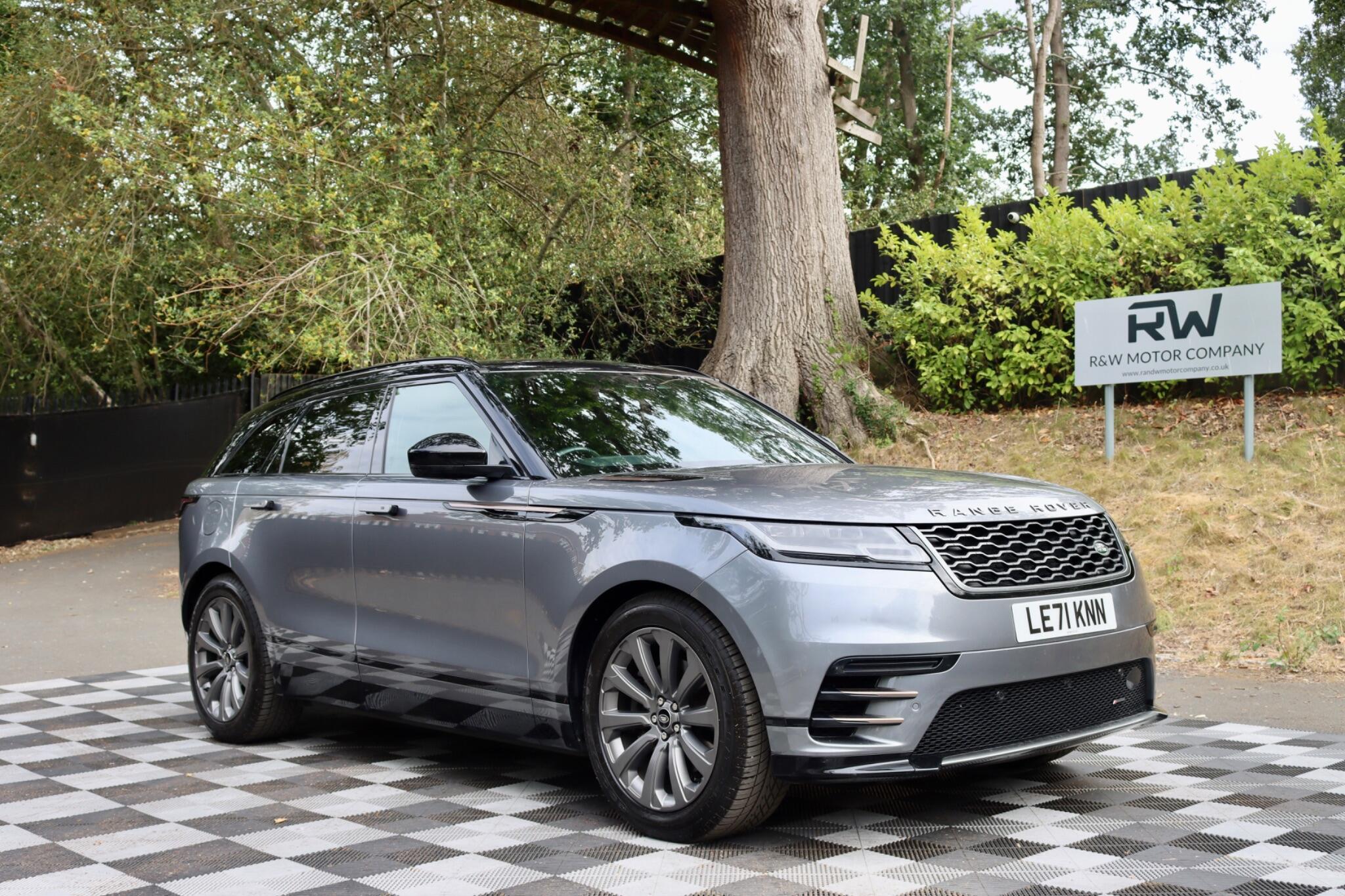 Land Rover Range Rover Velar view 31