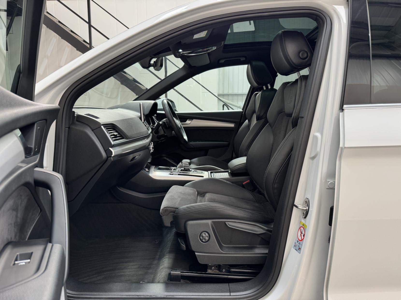 Audi Q5 view 48