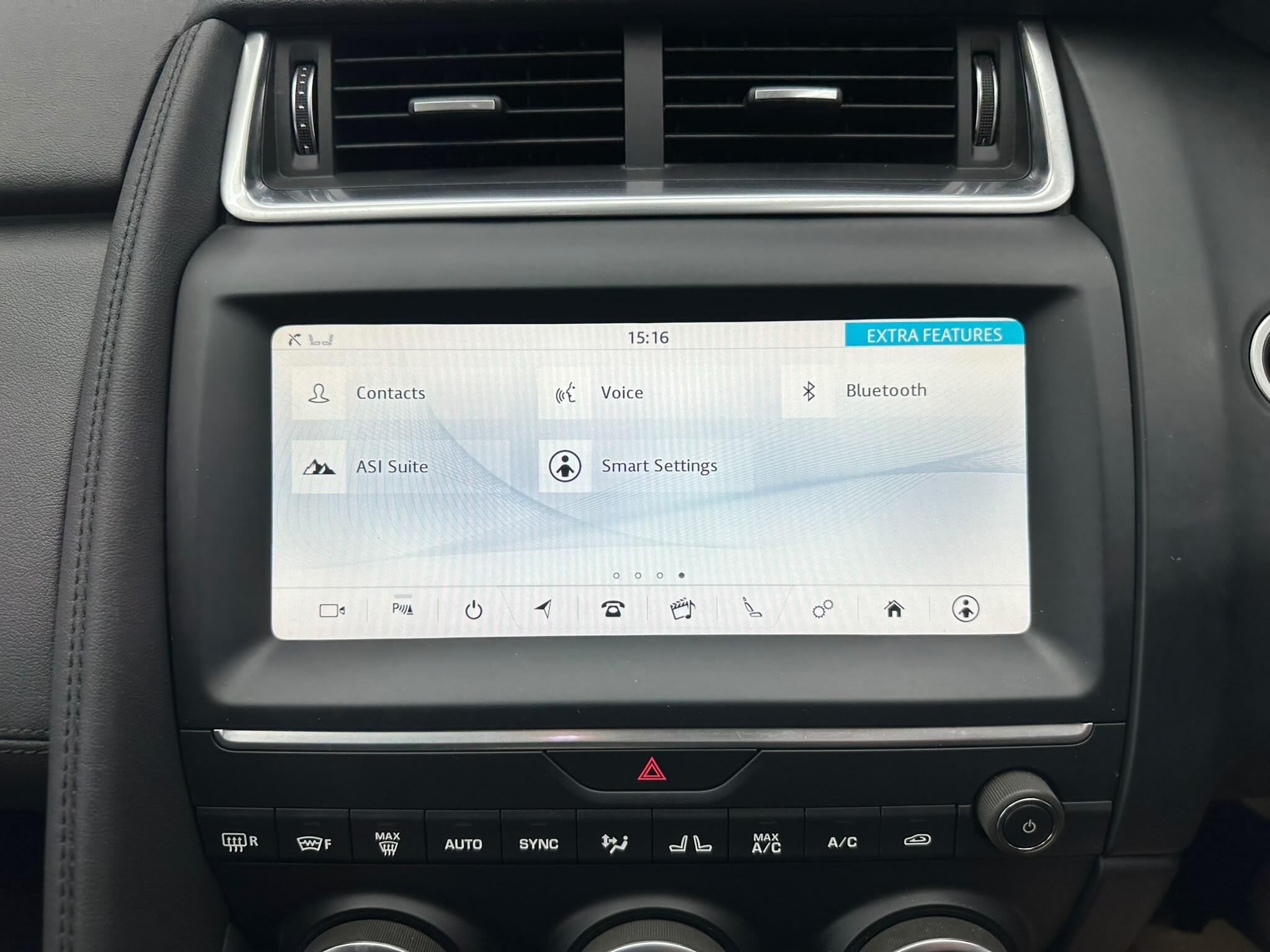 Jaguar E-Pace view 43