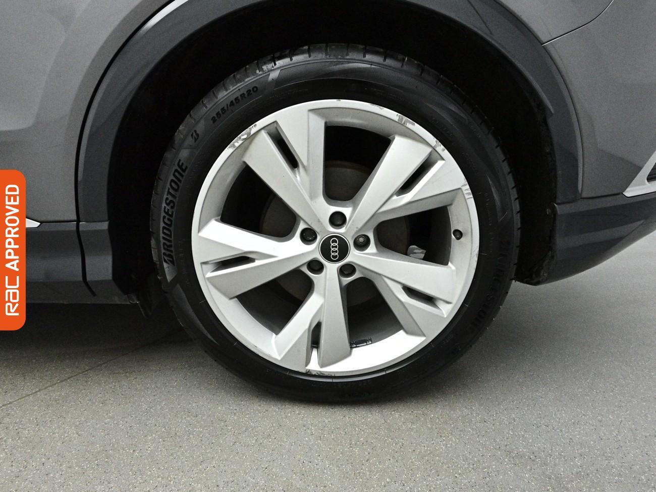 Audi Q4 E-Tron view 32