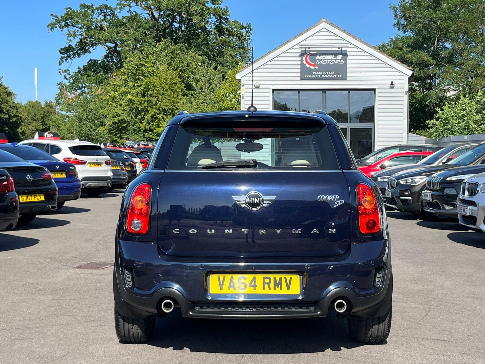 Mini Countryman view 6