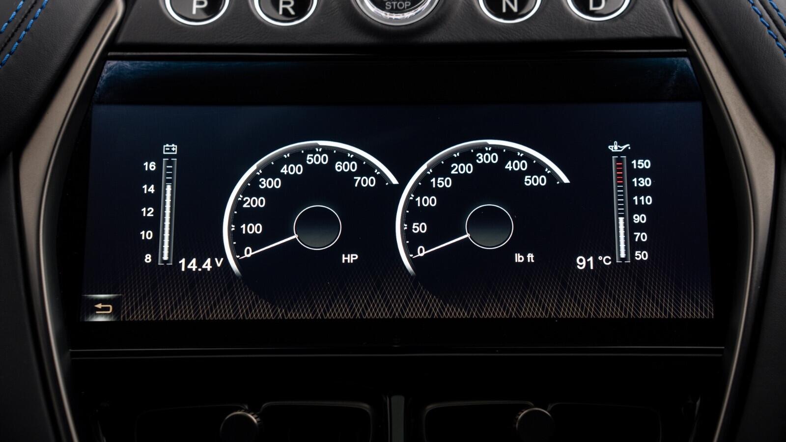 Aston Martin DBX view 15