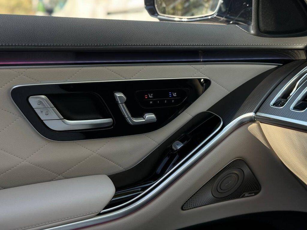 Mercedes-Benz S Class view 75