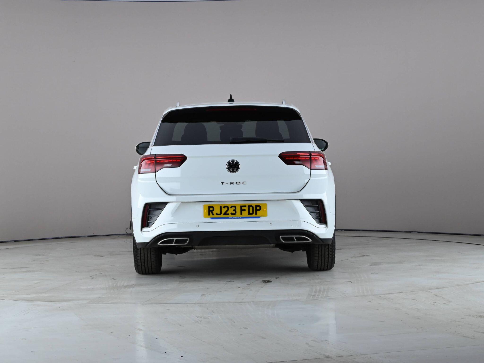 Volkswagen T-Roc view 5