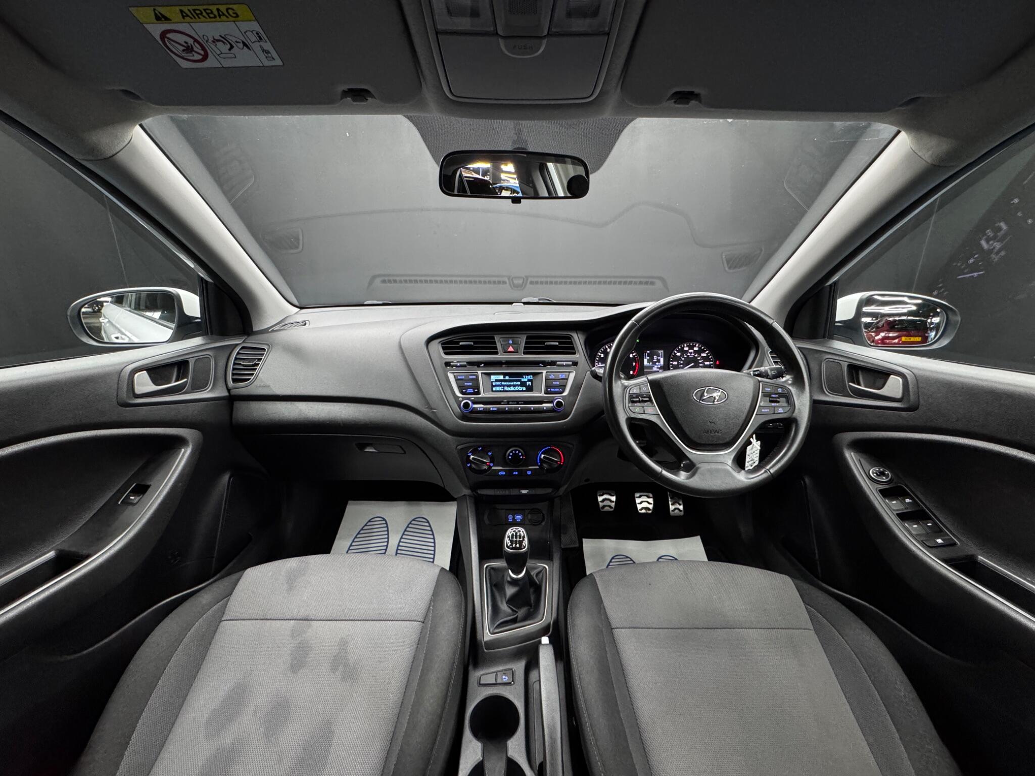 Hyundai I20 view 17