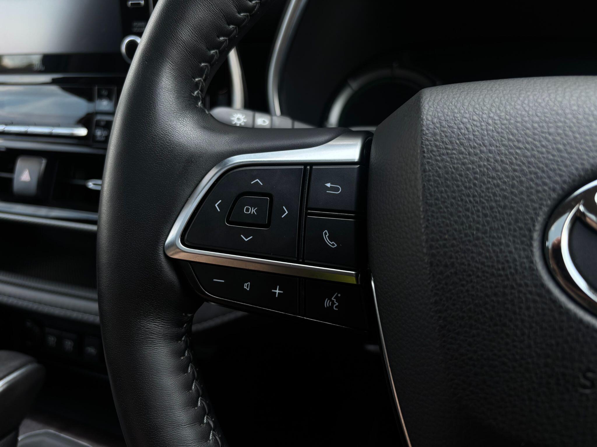Toyota Highlander view 18
