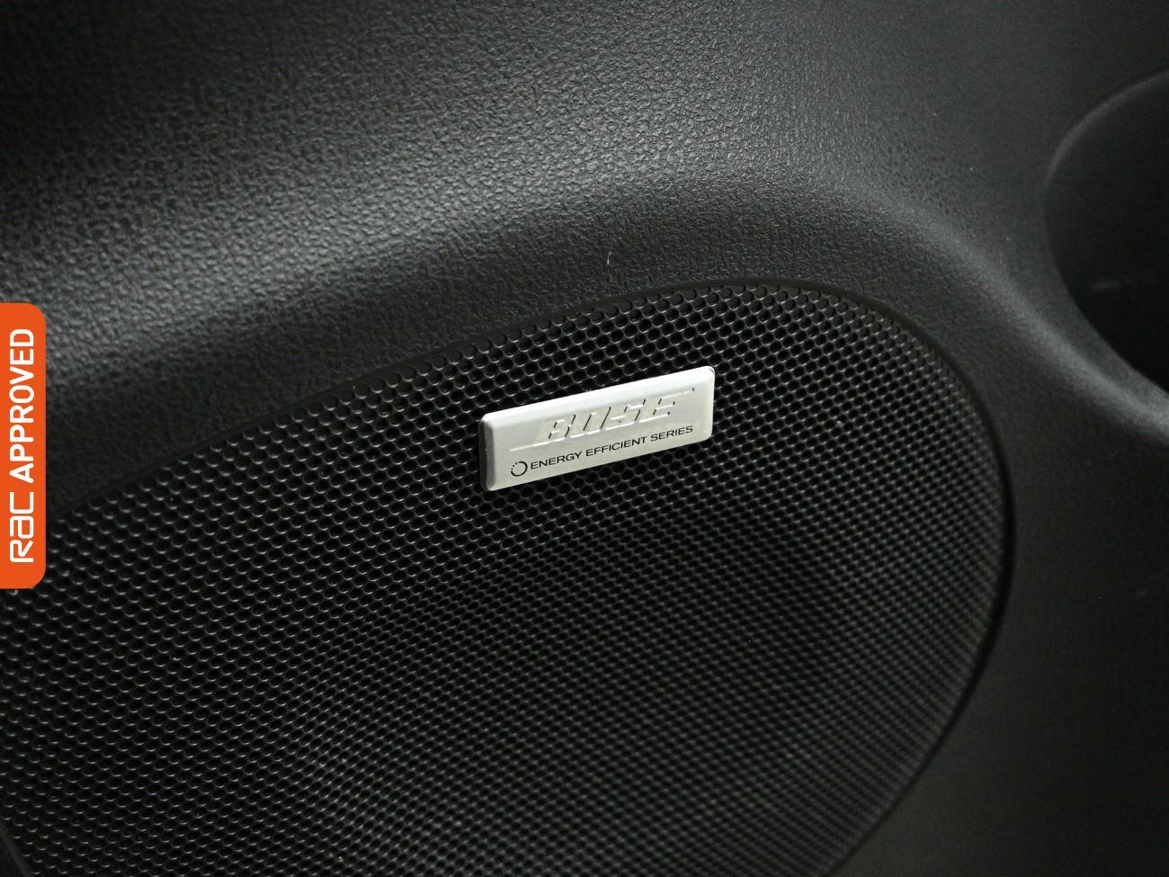 Nissan Leaf view 24