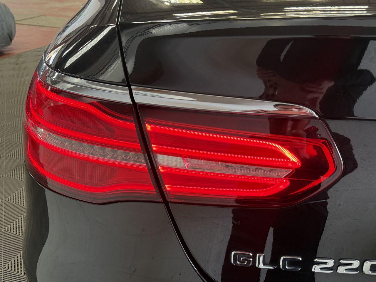 Mercedes-Benz GLC view 28