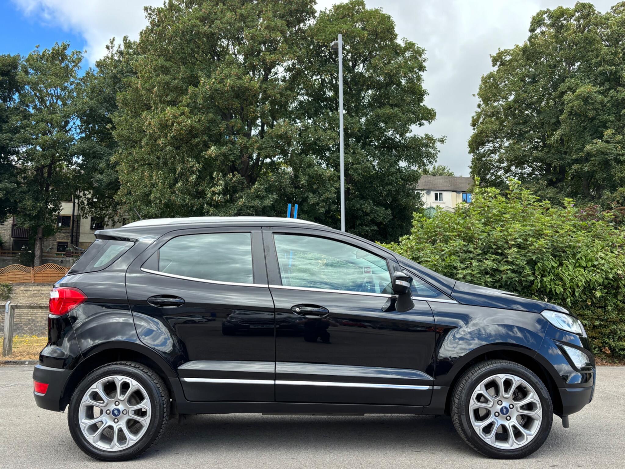 Ford Ecosport view 7