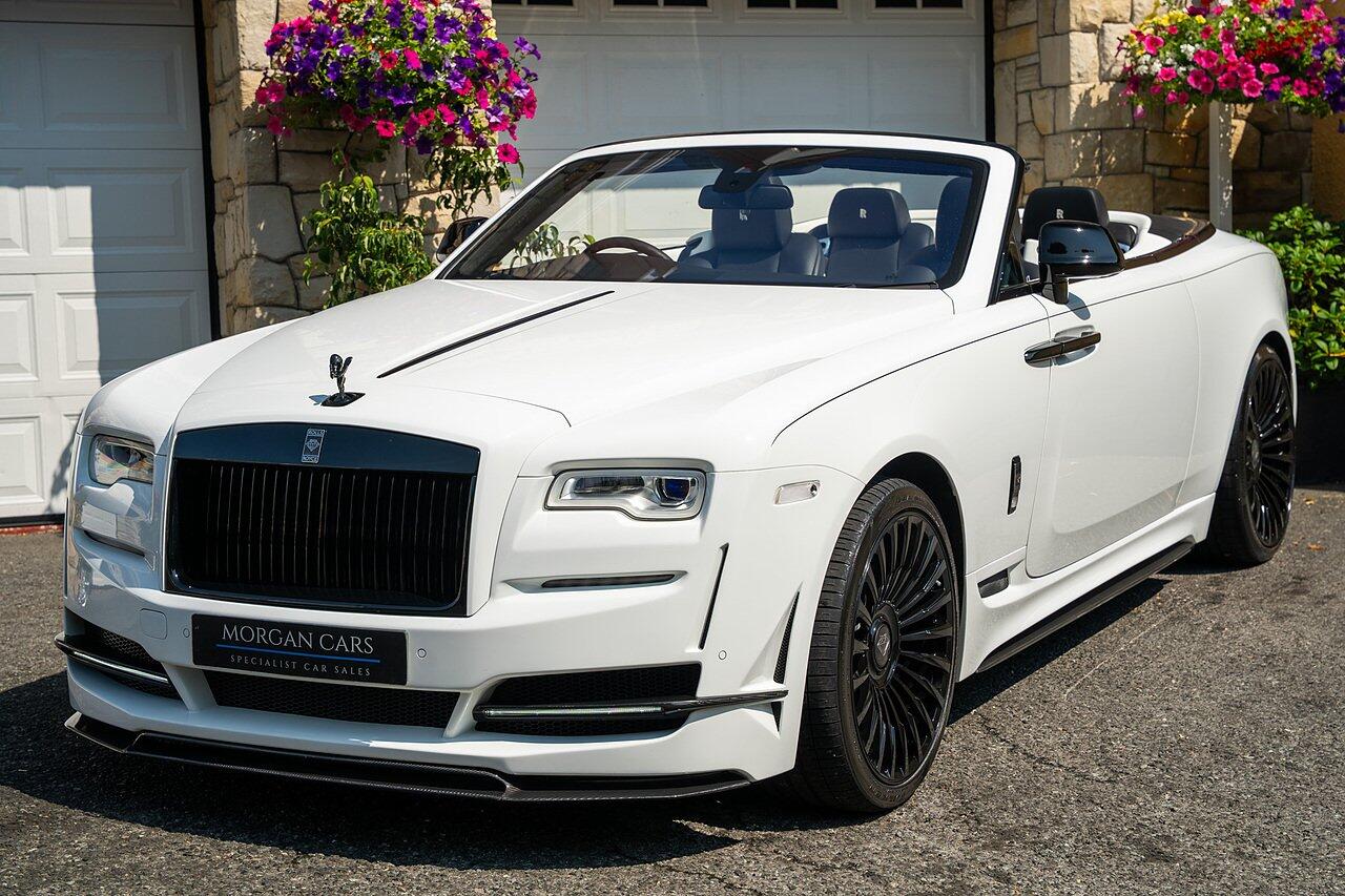 Rolls-Royce Dawn view 47