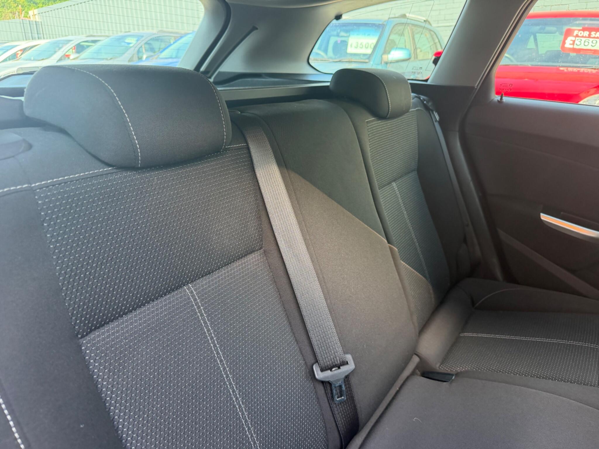 Vauxhall Astra view 17