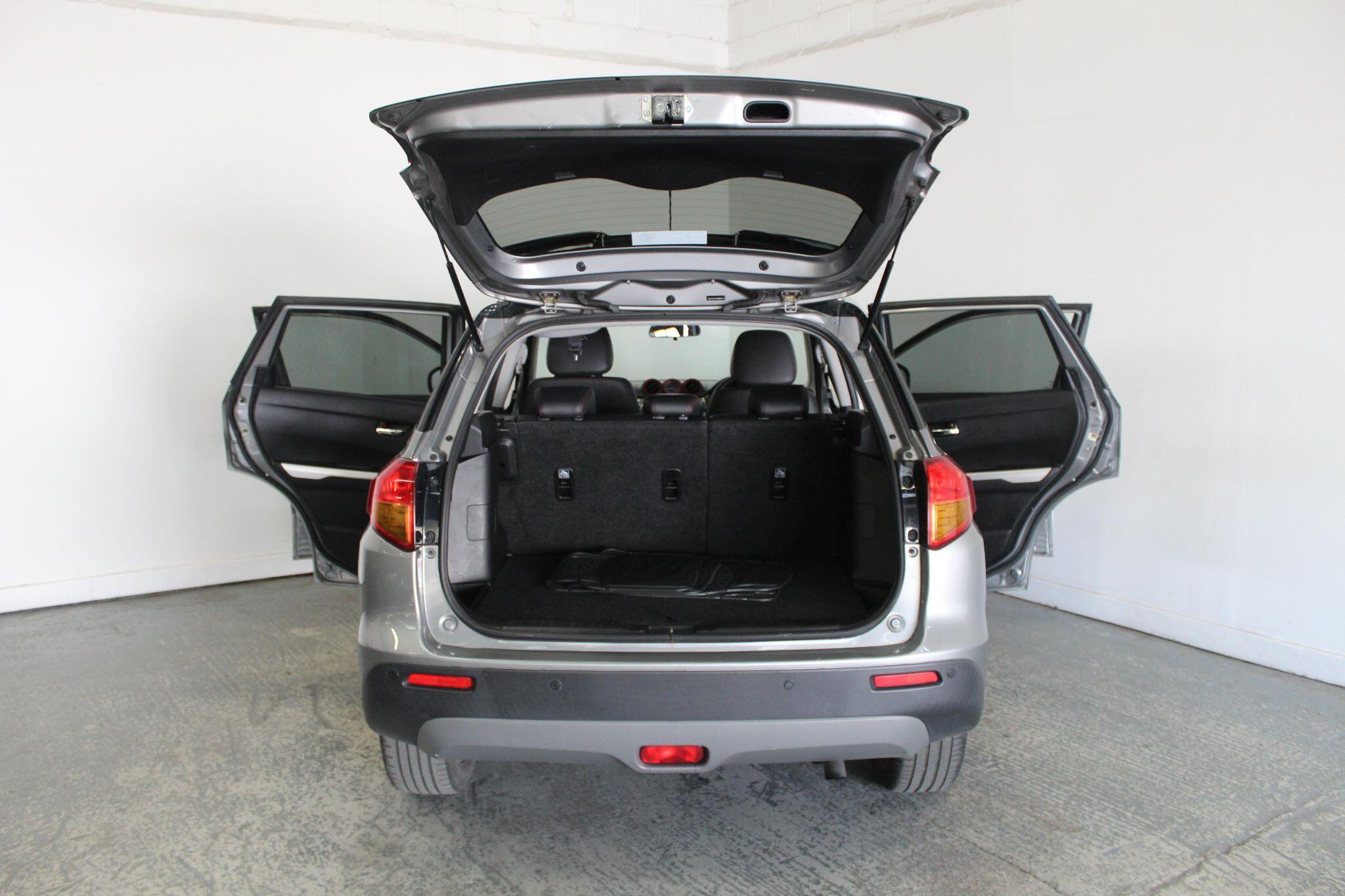 Suzuki Vitara view 23