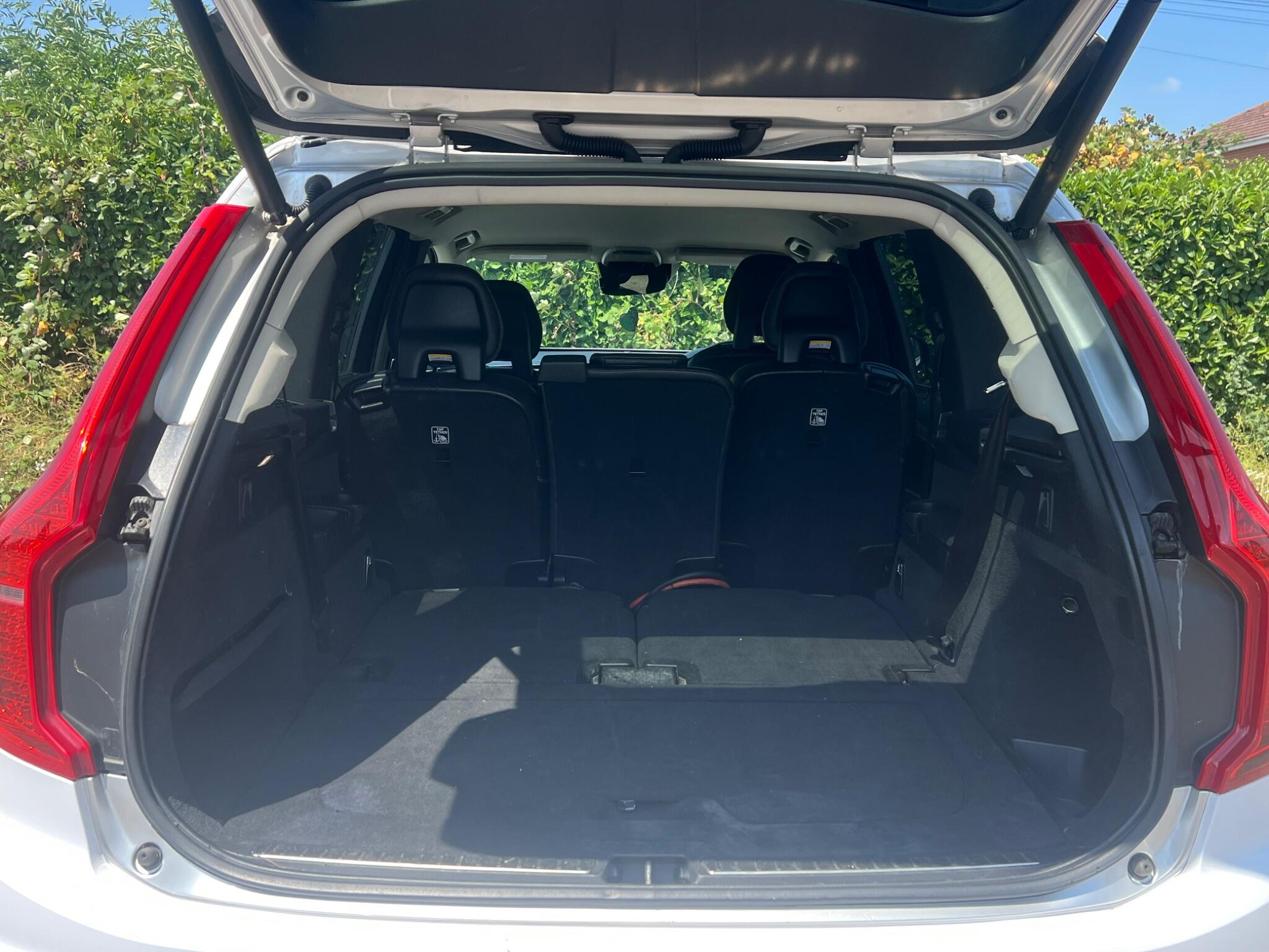Volvo XC90 view 58