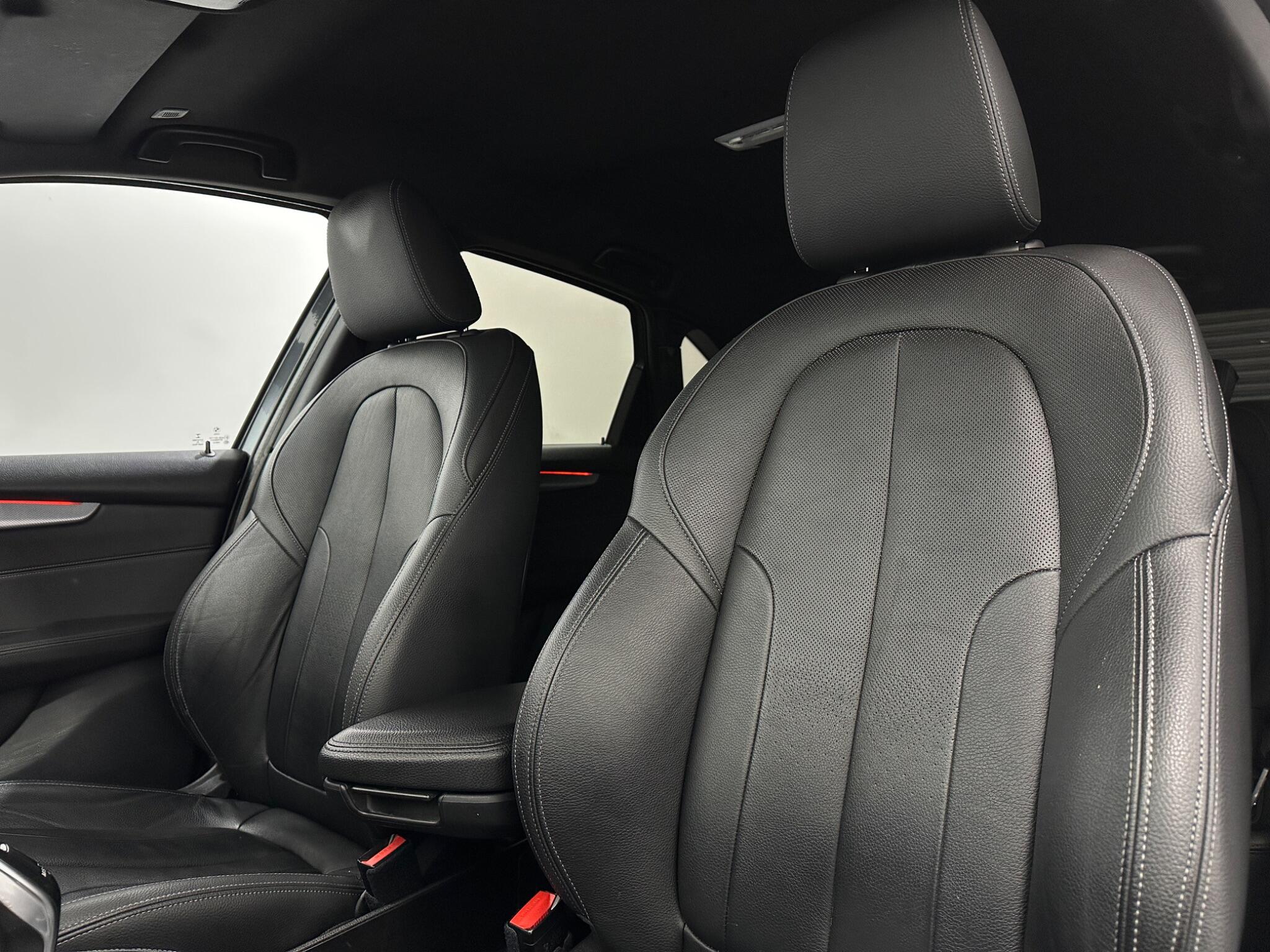 BMW 2 Series view 36
