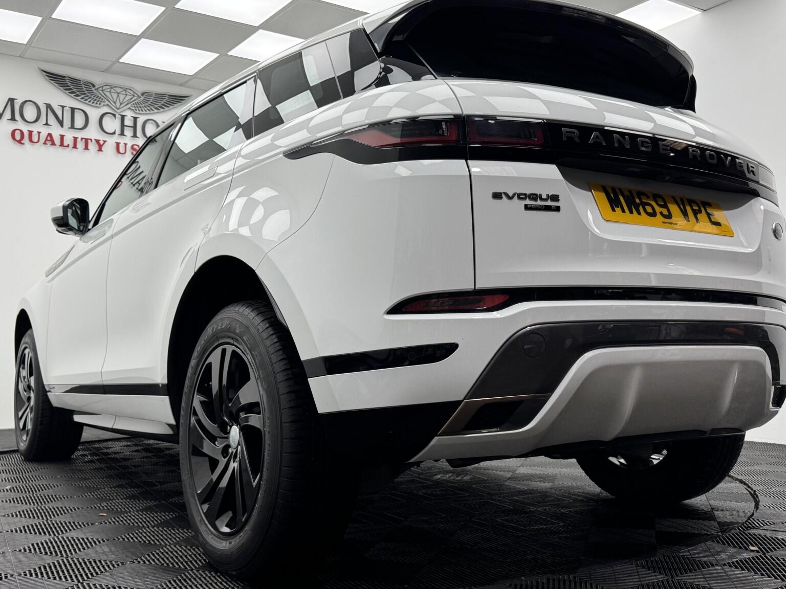 Land Rover Range Rover Evoque view 35