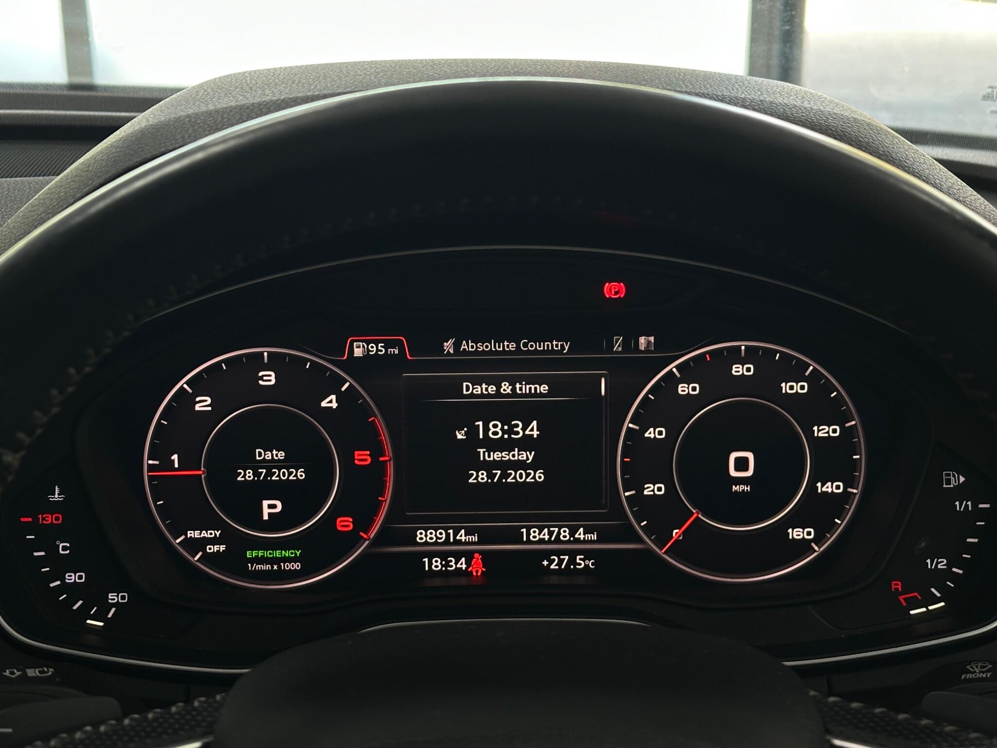 Audi Q5 view 28