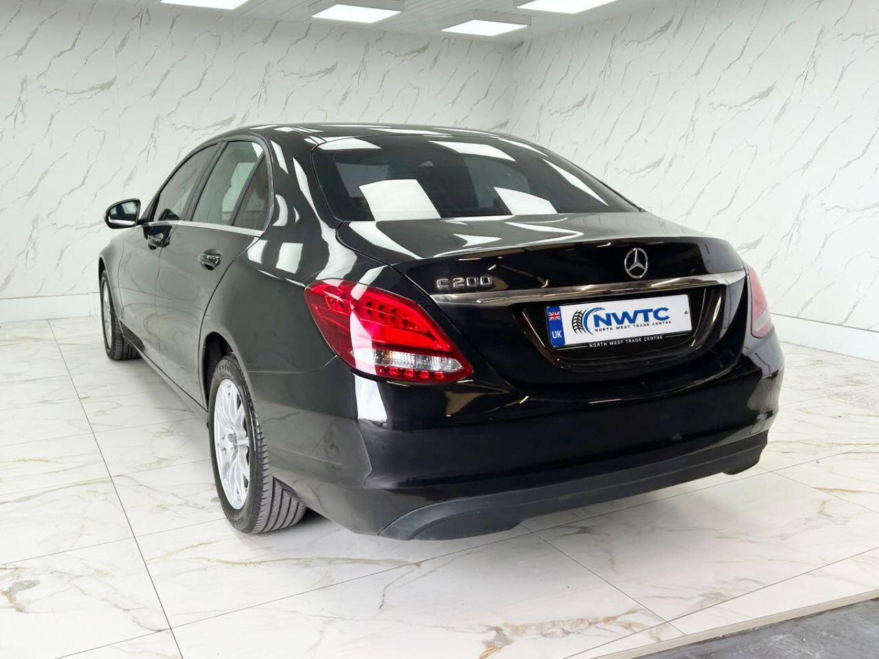 Mercedes-Benz C-Class view 9
