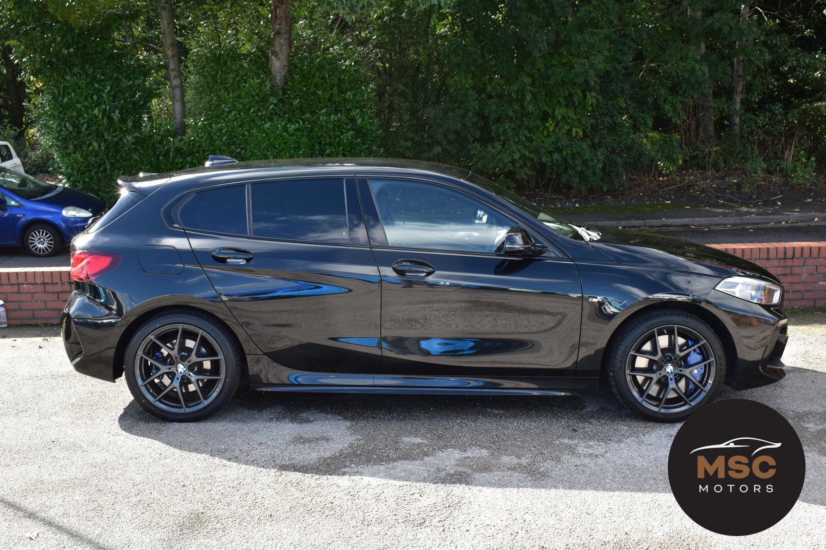 BMW 1 Series view 21