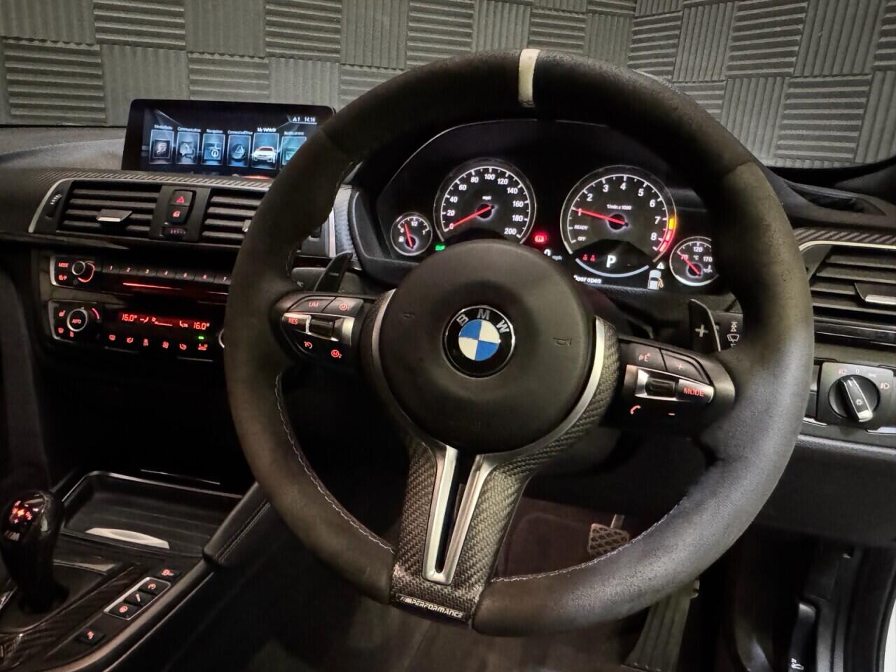 BMW M4 view 21