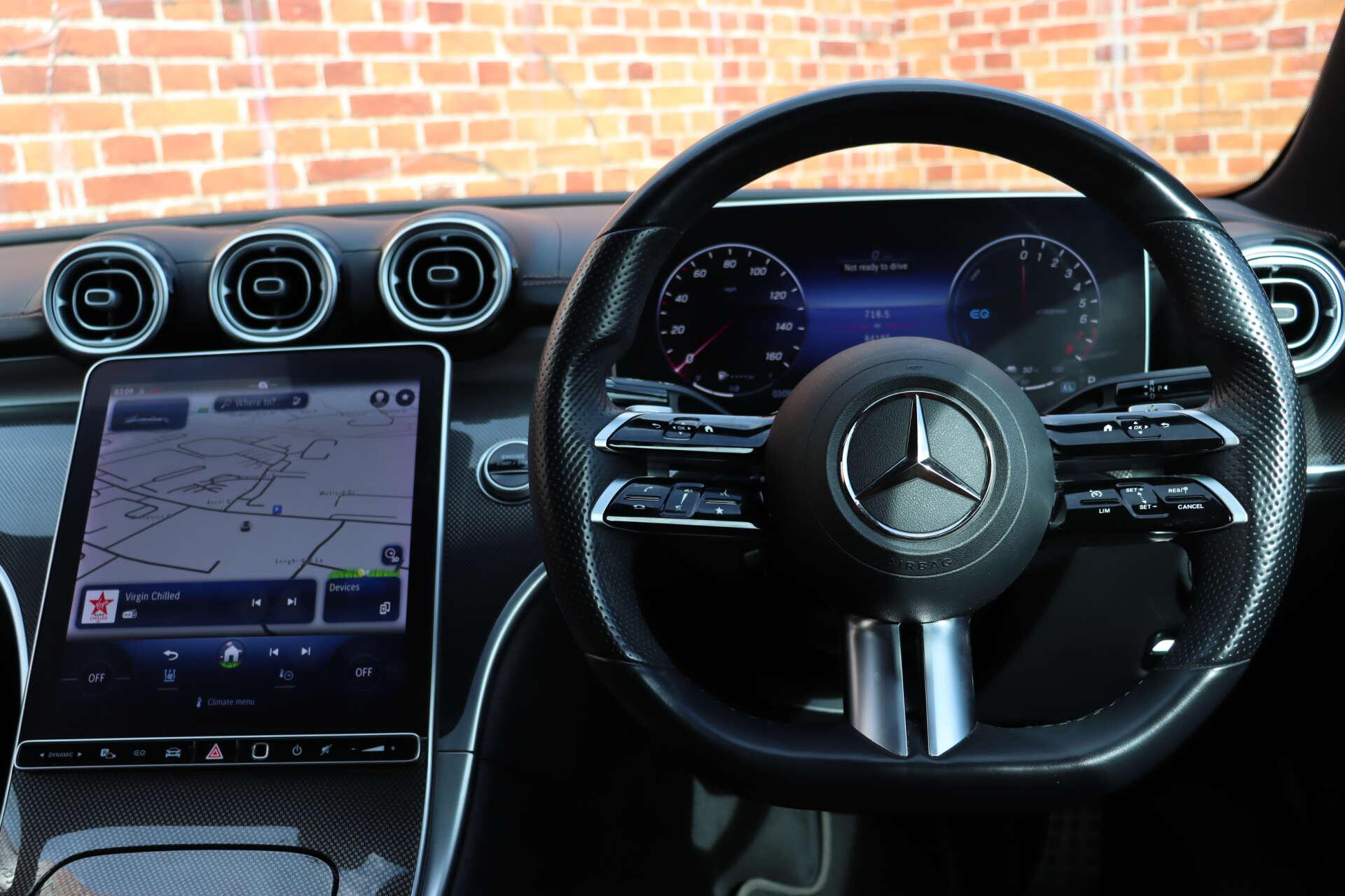 Mercedes-Benz C Class view 4