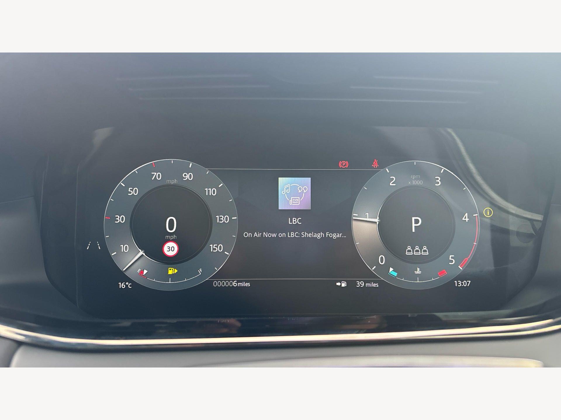 Land Rover Range Rover Evoque view 19