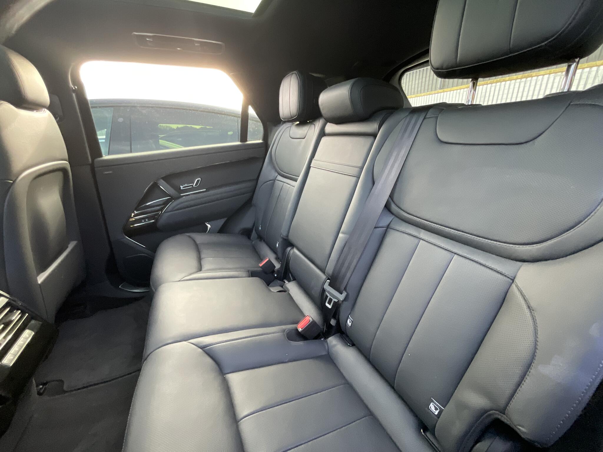 Land Rover Range Rover Sport view 14
