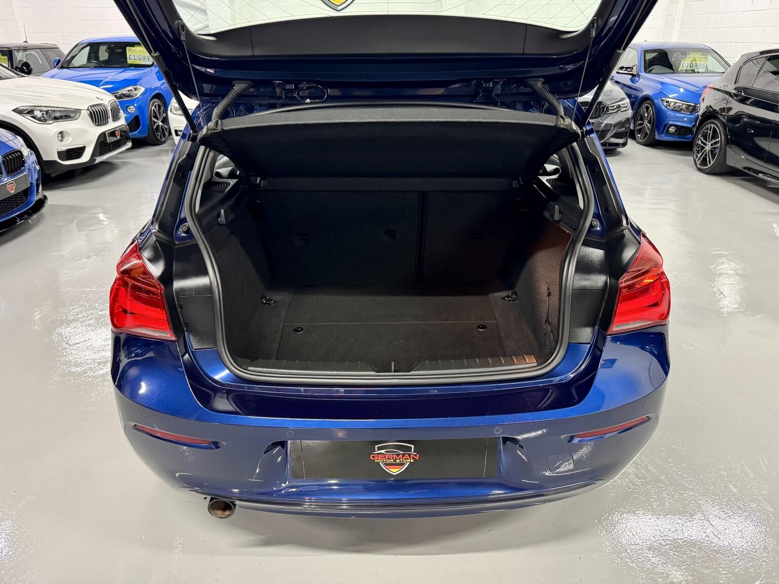 BMW 1 Series view 28