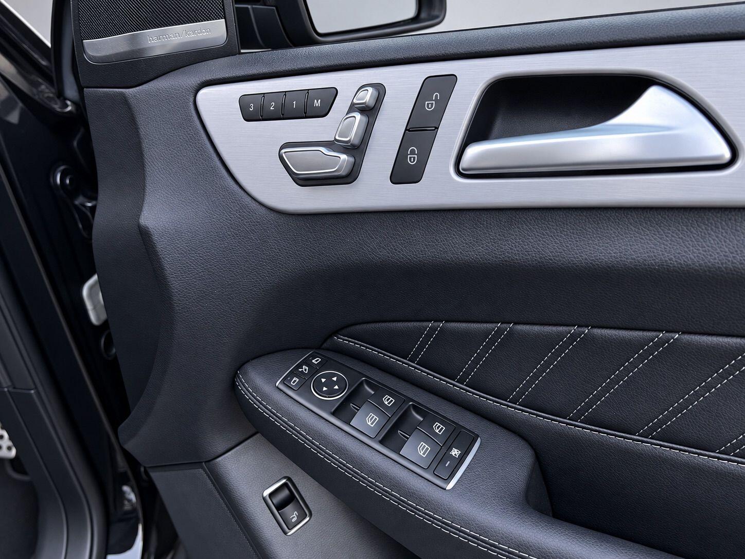 Mercedes-Benz Gle view 18