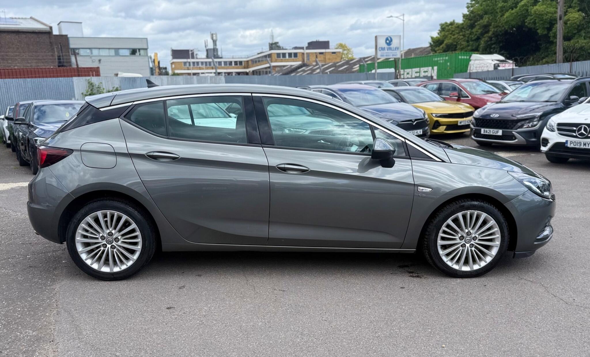 Vauxhall Astra view 7