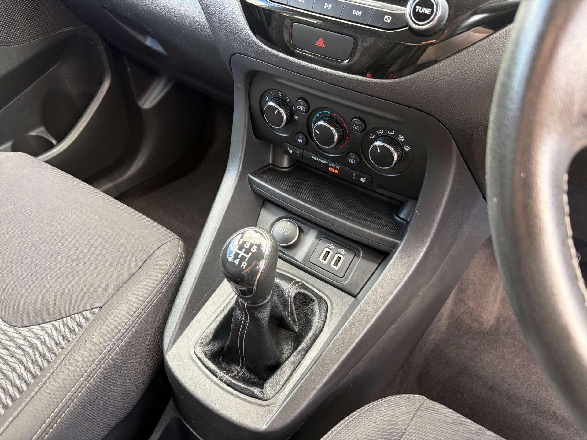 Ford Ka+ view 37