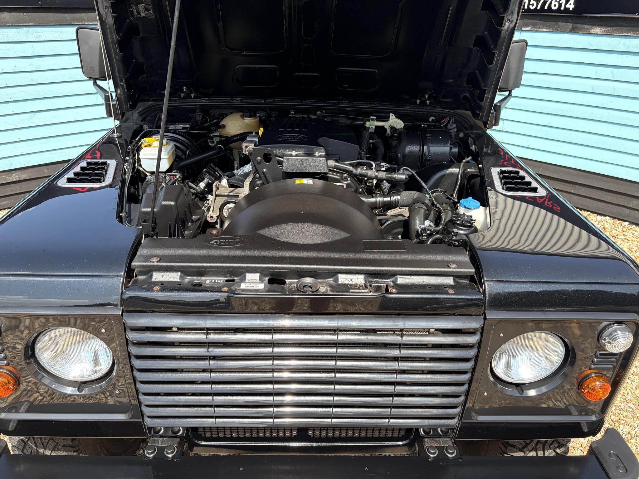 Land Rover Defender view 12