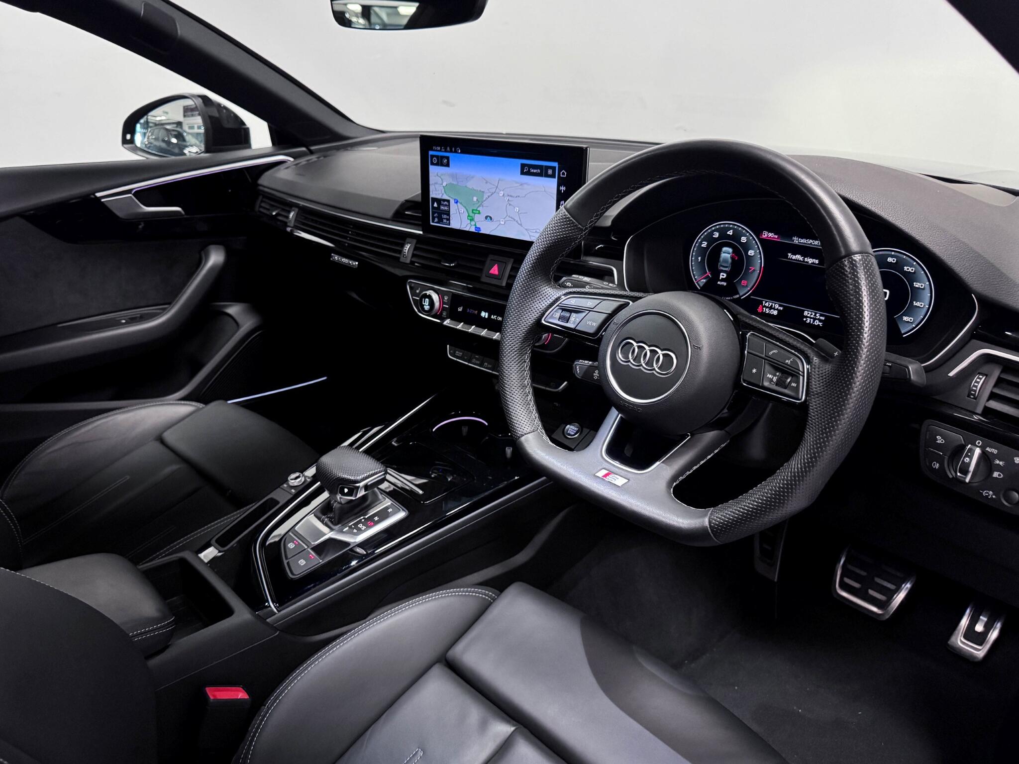 Audi A5 view 24