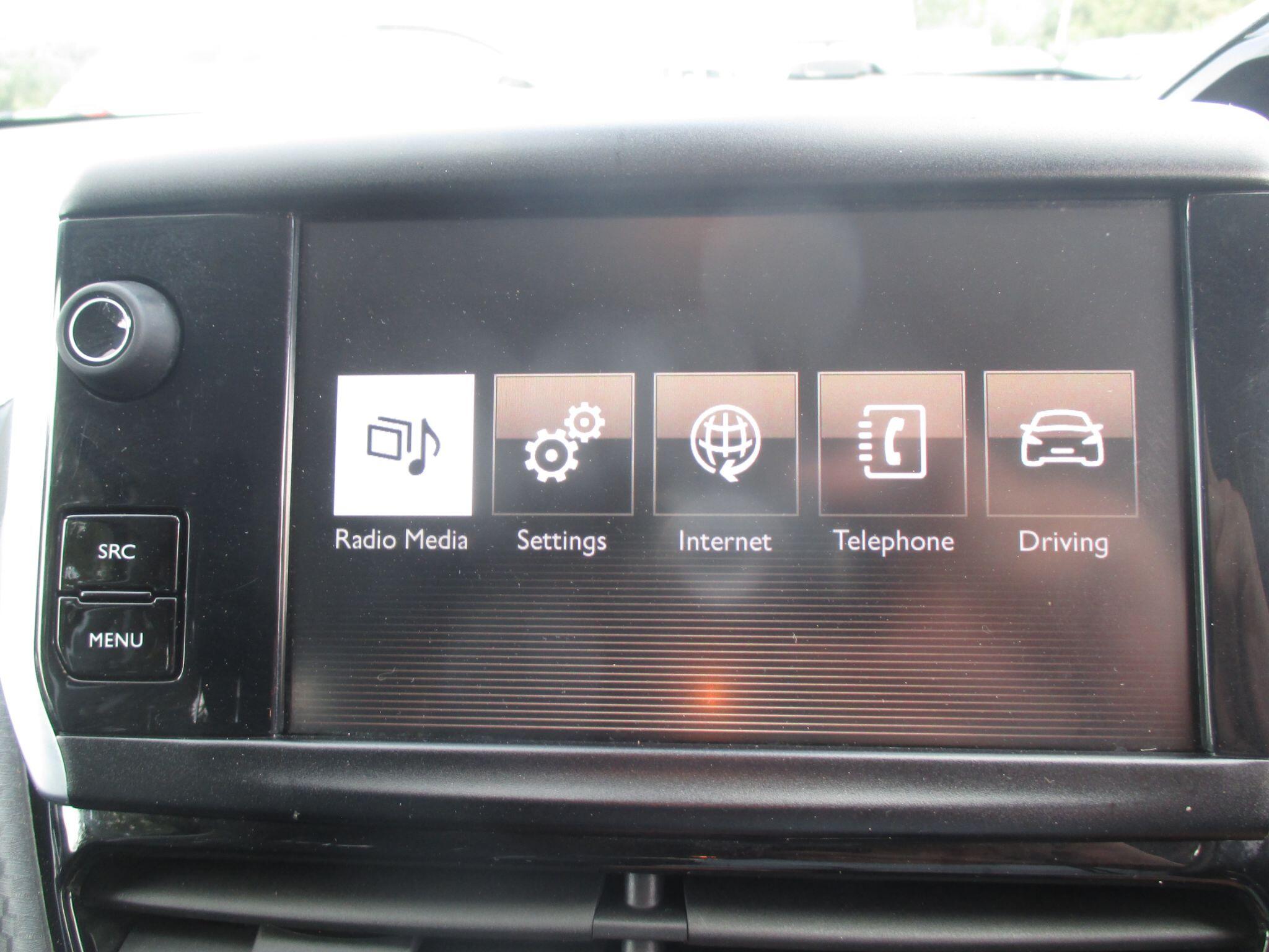 Peugeot 2008 view 39