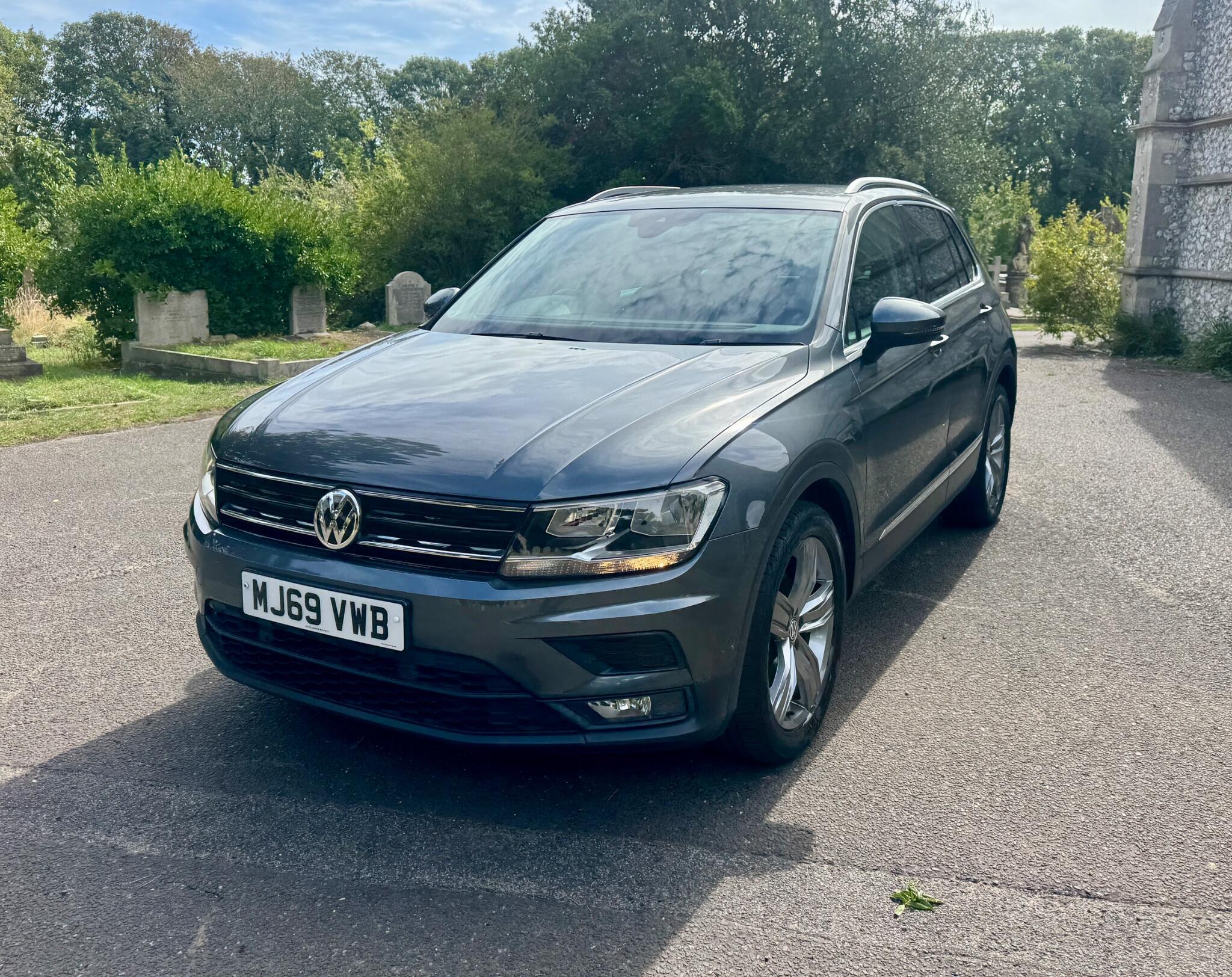 Volkswagen Tiguan view 11